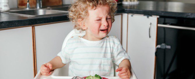 Bébé refuse de manger